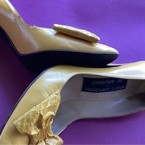 Vintage Stuart Weitzman yellow pump with bow